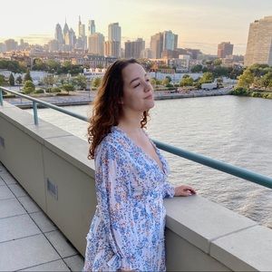 Meet your Posher, Adelina